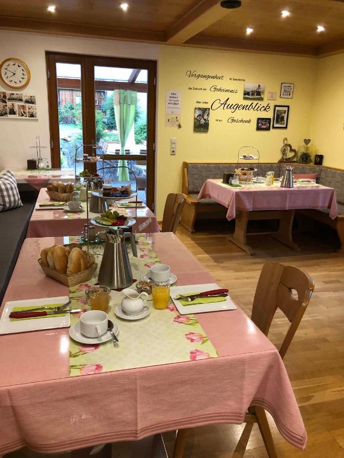 Gaestehaus Jutta / Pension Link ฟลาดุงเงน ภายนอก รูปภาพ
